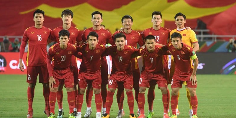 Đội tuyển Việt Nam đã từng có bốn lần góp mặt tại cúp nhà vua Thái Lan