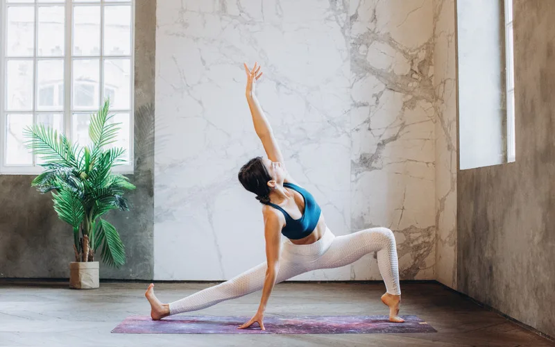 hatha yoga la gi 10 loi ich tuyet voi doi voi suc khoe