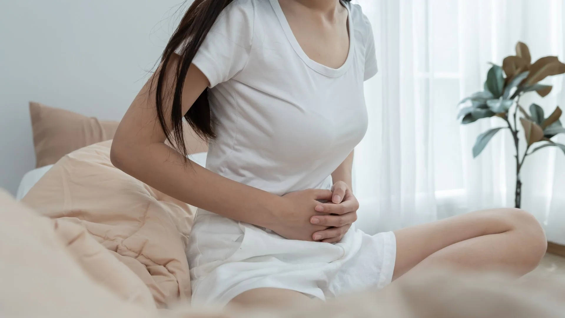 Đau bụng bên trái ở nữ là bệnh gì