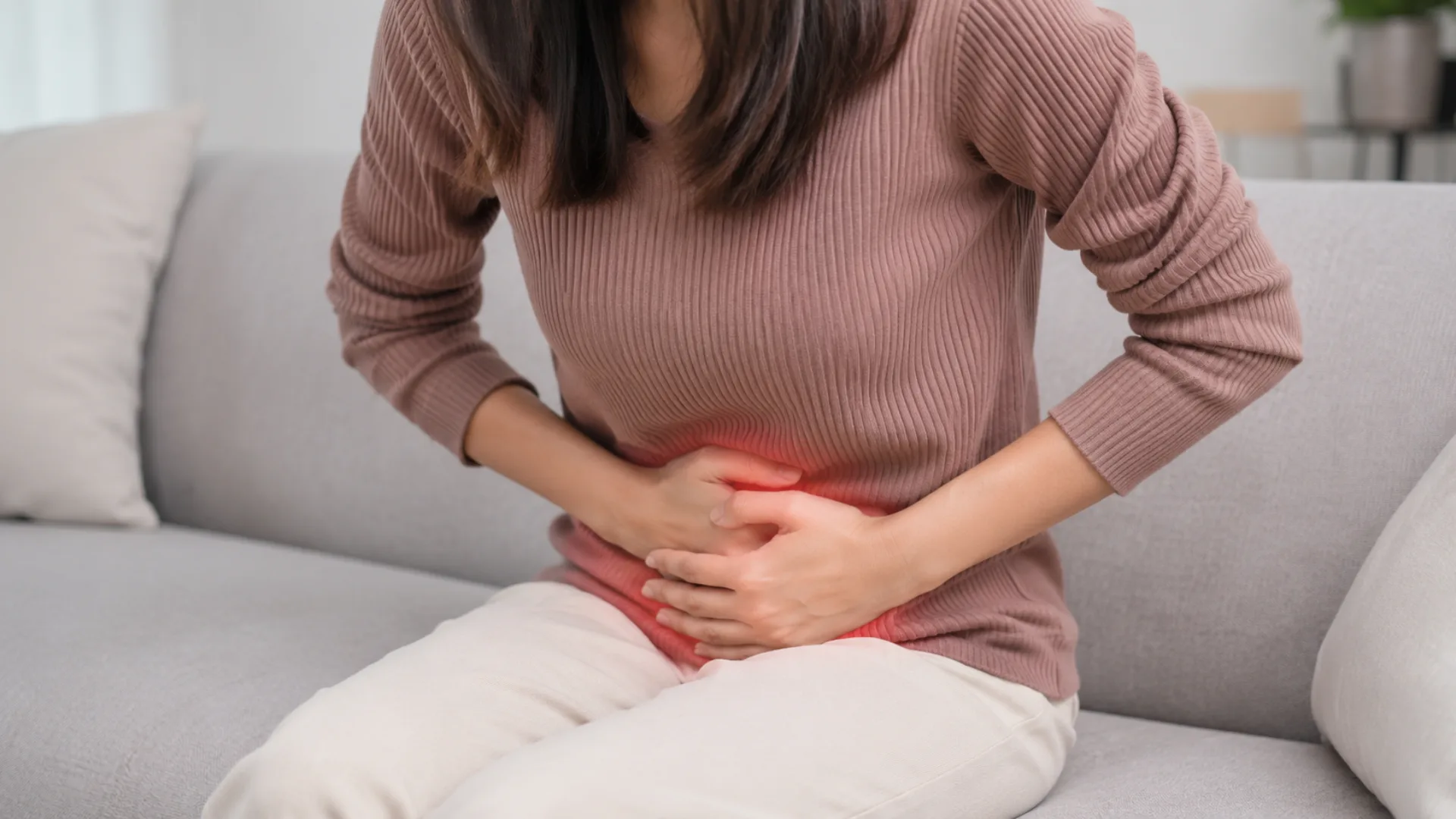 Đau bụng bên trái ở nữ là bệnh gì